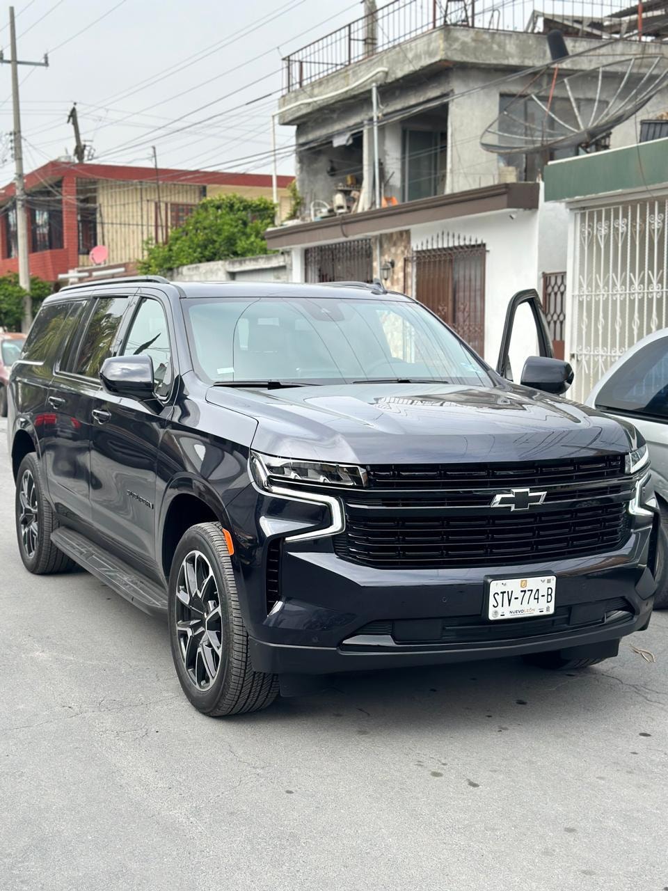 Chevrolet Tahoe negro - SUV ejecutivo